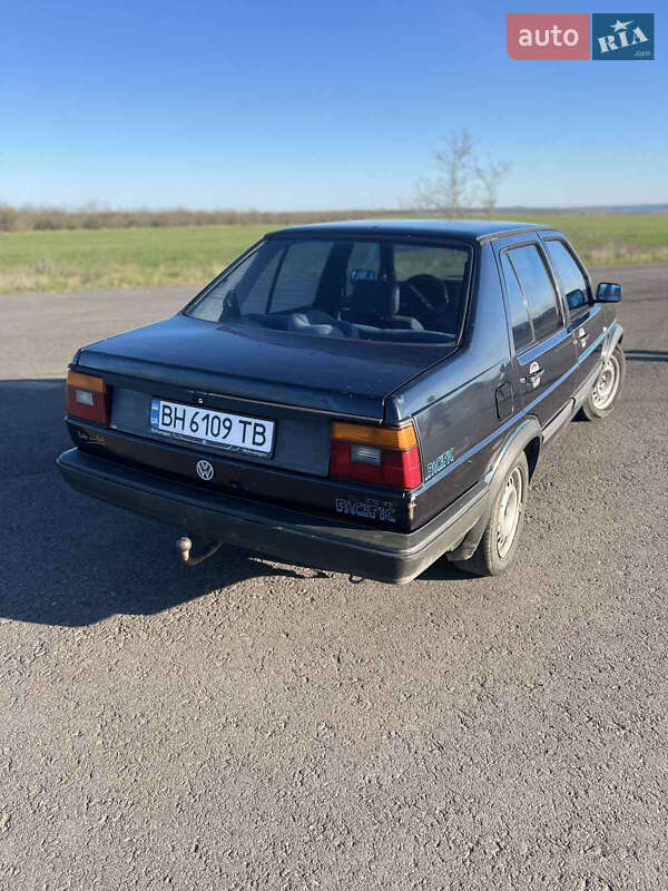 Седан Volkswagen Jetta 1989 в Березовке