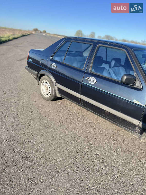 Седан Volkswagen Jetta 1989 в Березовке