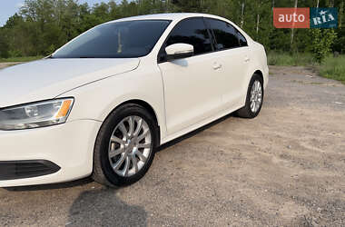 Седан Volkswagen Jetta 2011 в 
