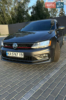 Седан Volkswagen Jetta 2017 в 