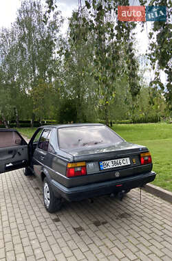 Седан Volkswagen Jetta 1988 в 