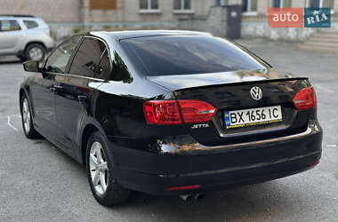 Седан Volkswagen Jetta 2011 в 