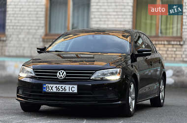Седан Volkswagen Jetta 2011 в 