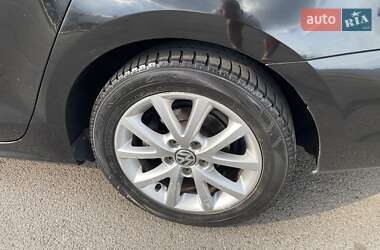Седан Volkswagen Jetta 2015 в 