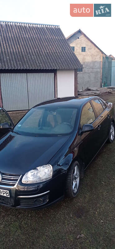 Седан Volkswagen Jetta 2006 в Самборі