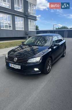 Седан Volkswagen Jetta 2016 в Чернигове