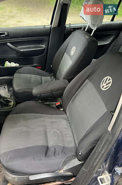 Седан Volkswagen Jetta 2001 в 