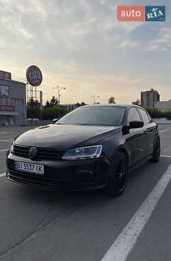 Седан Volkswagen Jetta 2016 в 