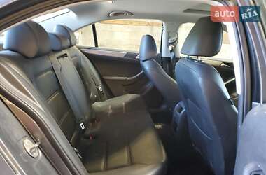 Седан Volkswagen Jetta 2017 в 