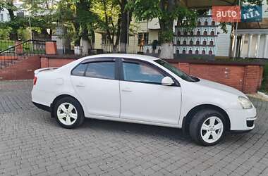 Седан Volkswagen Jetta 2006 в 