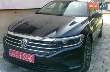 Седан Volkswagen Jetta 2019 в 