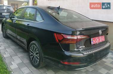 Седан Volkswagen Jetta 2019 в 
