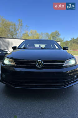 Седан Volkswagen Jetta 2013 в 