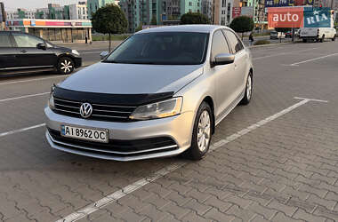 Седан Volkswagen Jetta 2015 в Киеве