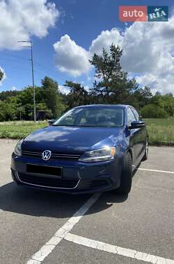 Седан Volkswagen Jetta 2013 в Киеве