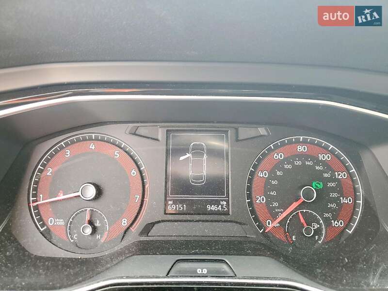 Седан Volkswagen Jetta 2019 в Львові