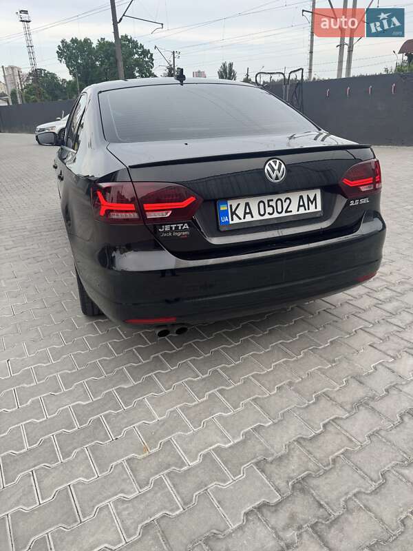 Седан Volkswagen Jetta 2012 в Києві