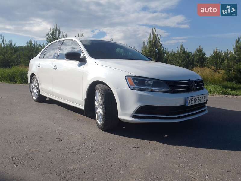Седан Volkswagen Jetta 2015 в Царичанці