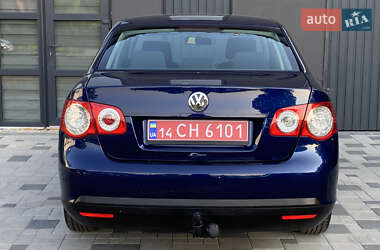 Седан Volkswagen Jetta 2006 в 
