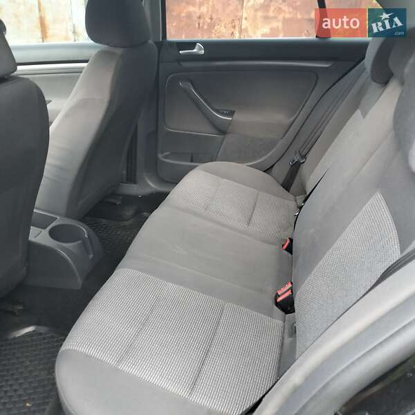 Седан Volkswagen Jetta 2006 в Сумах