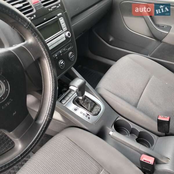 Седан Volkswagen Jetta 2006 в Сумах