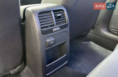 Седан Volkswagen Jetta 2012 в 