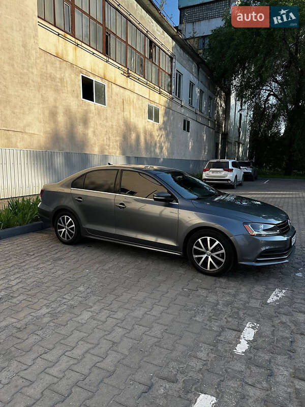 Седан Volkswagen Jetta 2016 в Запорожье
