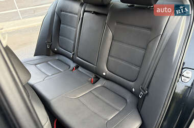 Седан Volkswagen Jetta 2011 в 