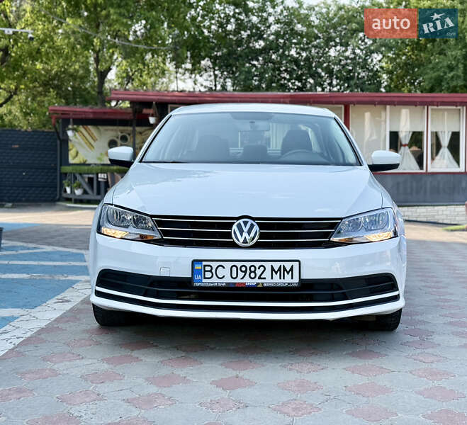 Седан Volkswagen Jetta 2017 в Львові