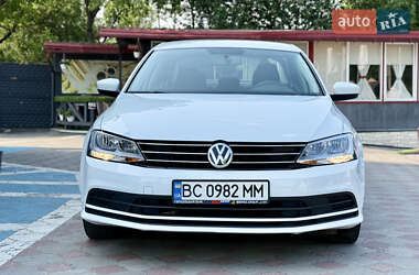 Седан Volkswagen Jetta 2017 в 