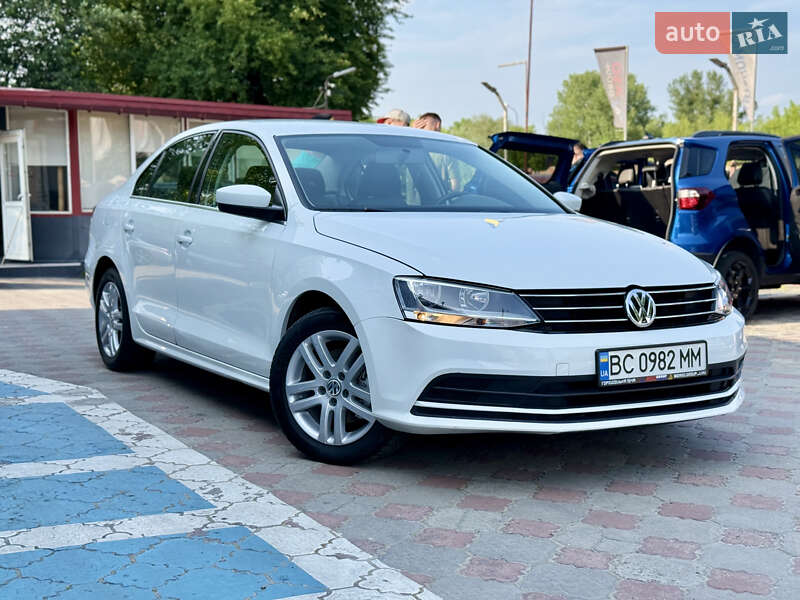 Седан Volkswagen Jetta 2017 в Львові