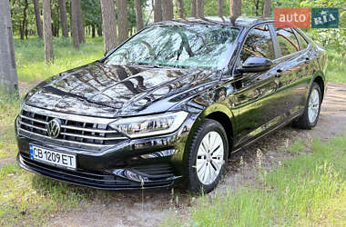 Седан Volkswagen Jetta 2019 в Чернігові