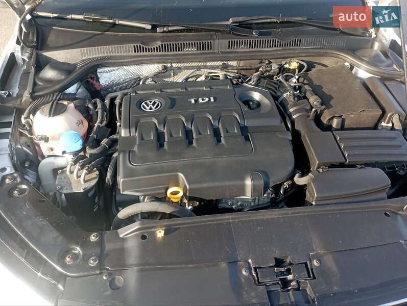 Седан Volkswagen Jetta 2015 в Голованевске