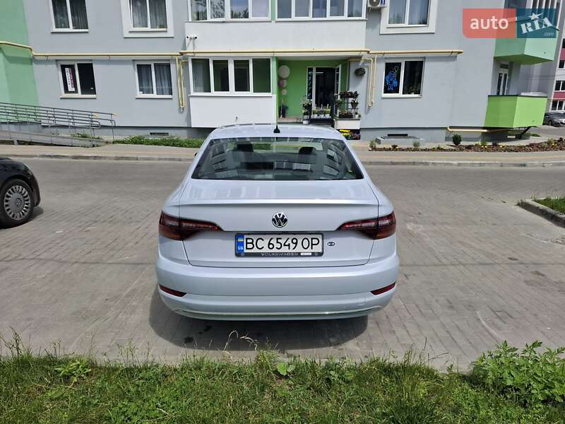 Седан Volkswagen Jetta 2018 в Львове