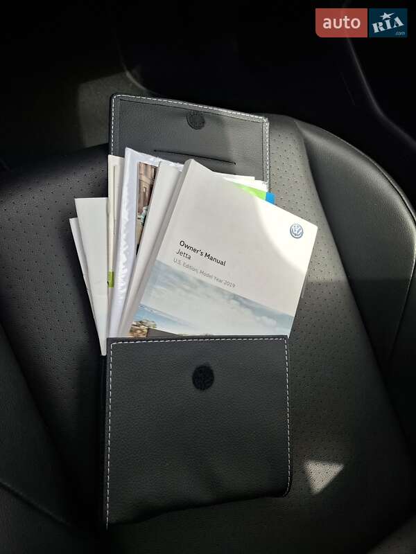 Седан Volkswagen Jetta 2018 в Львове