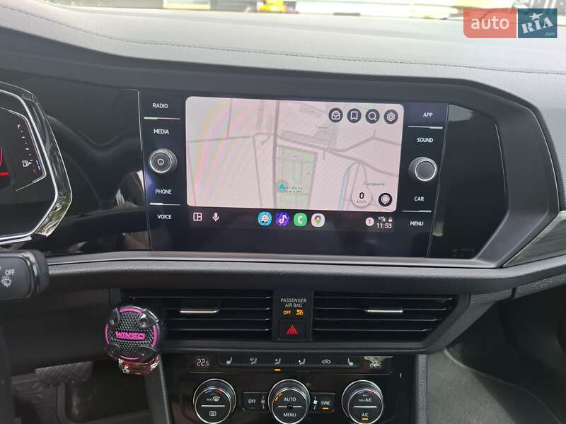 Седан Volkswagen Jetta 2018 в Львове