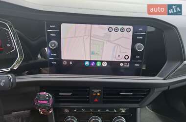 Седан Volkswagen Jetta 2018 в 