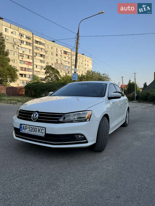 Седан Volkswagen Jetta 2015 в Запорожье