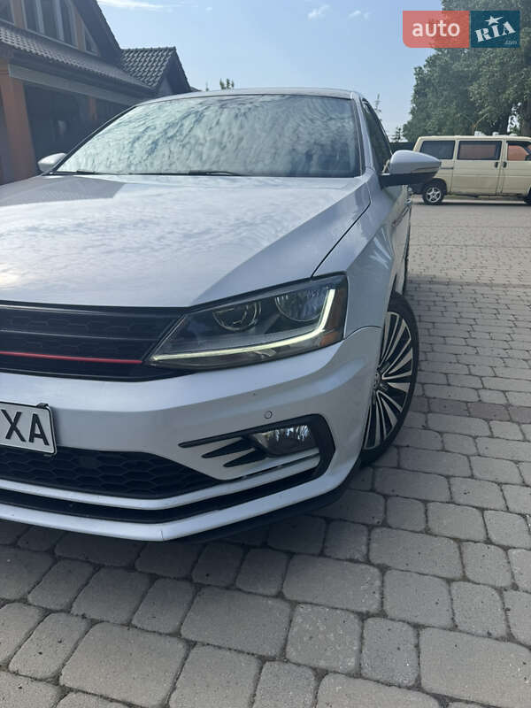 Volkswagen Jetta 2016
