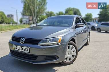 Седан Volkswagen Jetta 2014 в Запоріжжі