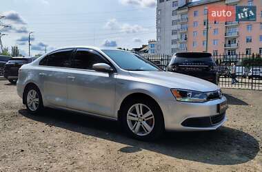 Седан Volkswagen Jetta 2014 в 