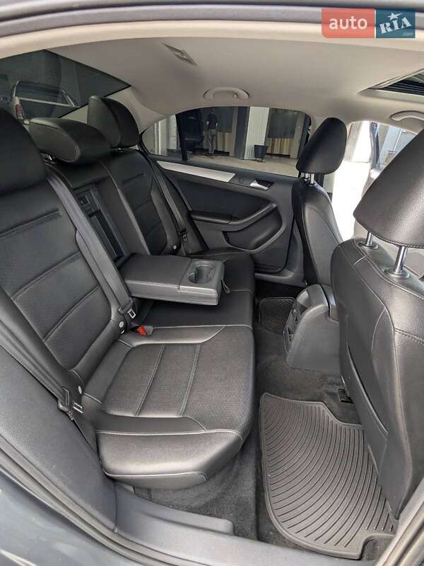 Седан Volkswagen Jetta 2014 в Каменец-Подольском фото 16 Седан Volkswagen Jetta 2014 в Каменец-Подольском