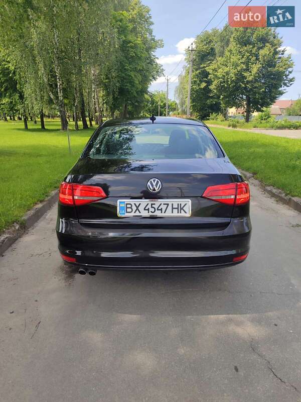 Седан Volkswagen Jetta 2015 в Полонном