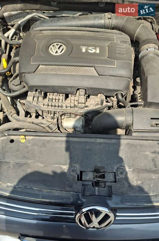 Седан Volkswagen Jetta 2014 в 