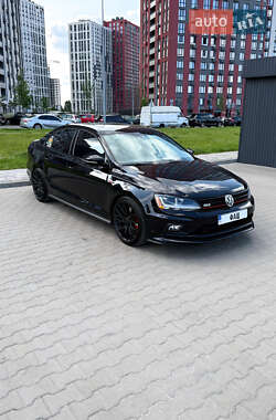 Седан Volkswagen Jetta 2017 в Киеве