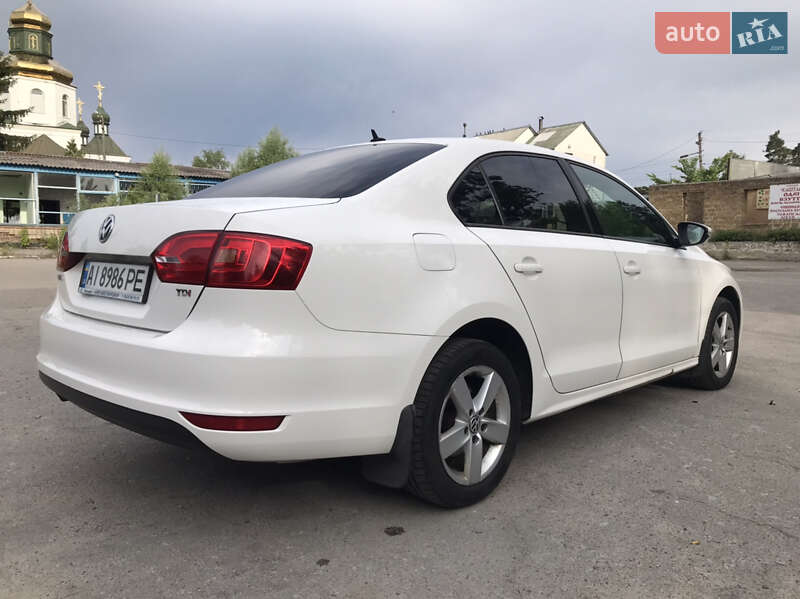 Седан Volkswagen Jetta 2013 в Макарове