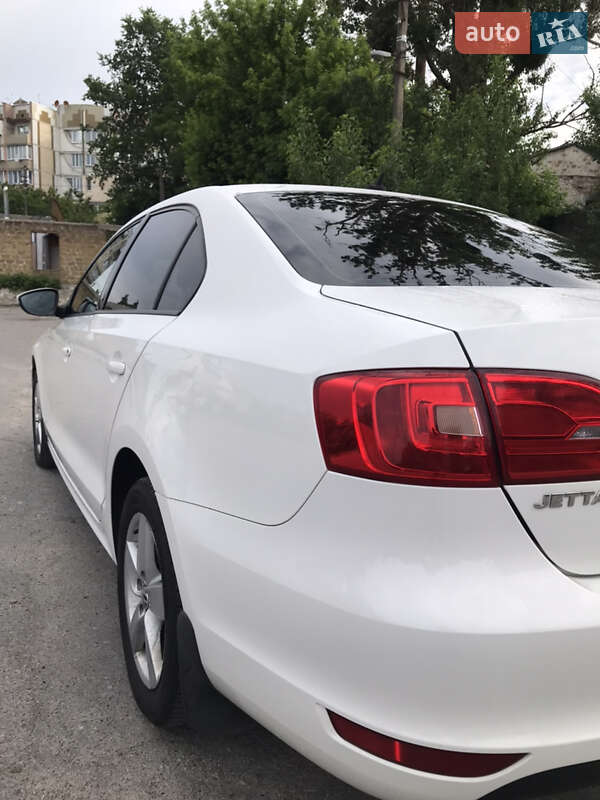 Седан Volkswagen Jetta 2013 в Макарове