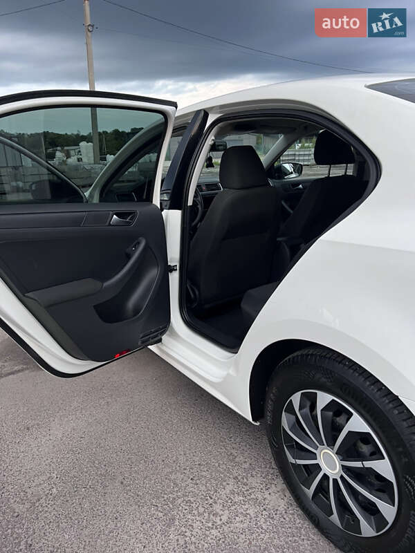 Седан Volkswagen Jetta 2012 в Шептицькому