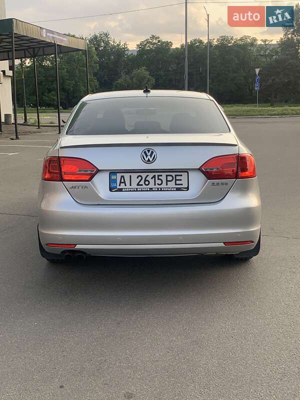 Седан Volkswagen Jetta 2011 в Броварах
