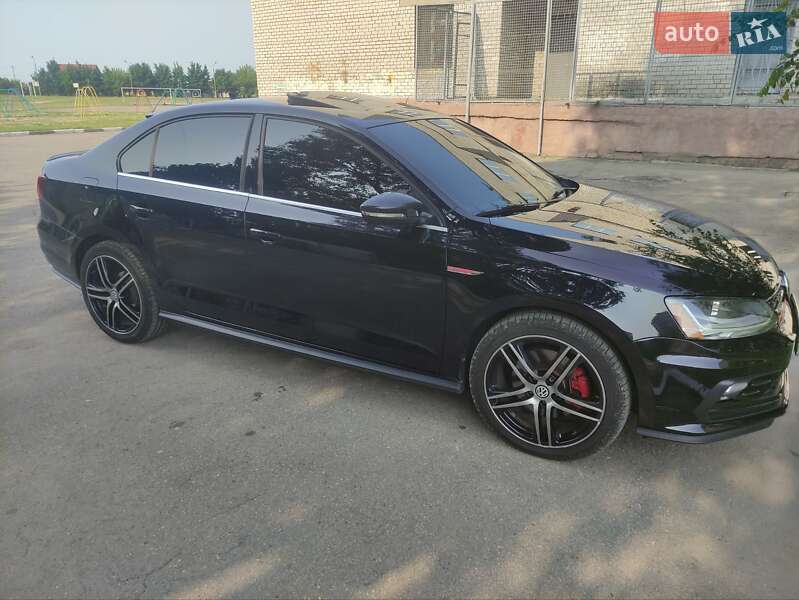 Седан Volkswagen Jetta 2016 в Запорожье
